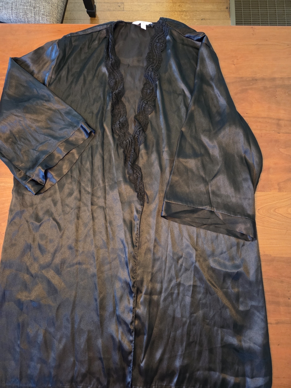 Women's Black Secret Treasures 100% polyester Robe